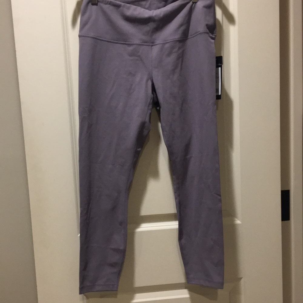 NWT Yogalicious womens high rise ankle length leggings inner pouch size L iliac